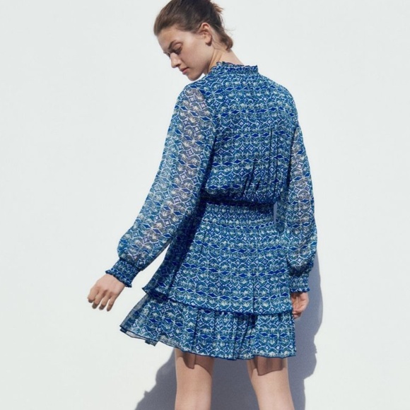ZARA Boho Blue White Geometric Print Mini Dress | Smocked Waist Tiered Hem XS - Picture 8 of 11